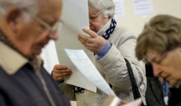 Порошенка можуть замінити на Вакарчука чи Зеленського