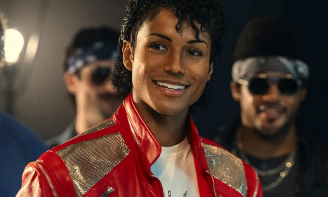 Джафар в роли Майкла Джексона, кадр из трейлера