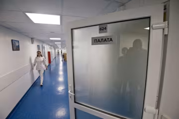 Пальці трималися на чесному слові: маленький одесит "підірвався" на петарді, моторошне відео