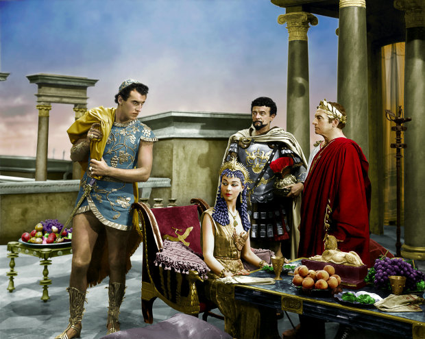 Как великая Клеопатра управляла мужчинами: 7 приемов царицы