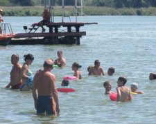 Погода на 18 червня: безжальна стихія змусить українців непритомніти
