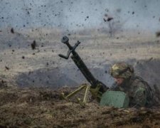 Бойовики обстріляли захисників Луганщини з важкого калібру