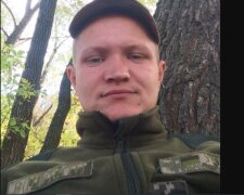 Молодий харків'янин з автоматом в руках загинув за Україну: "Мама чекала сина в гості, а привезуть в труні"