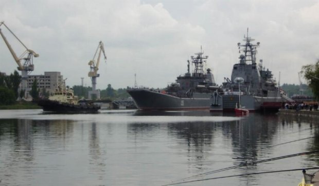 Із Криму досі не вивели 35 українських кораблів 