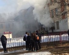 На Закарпатті спалахнула школа