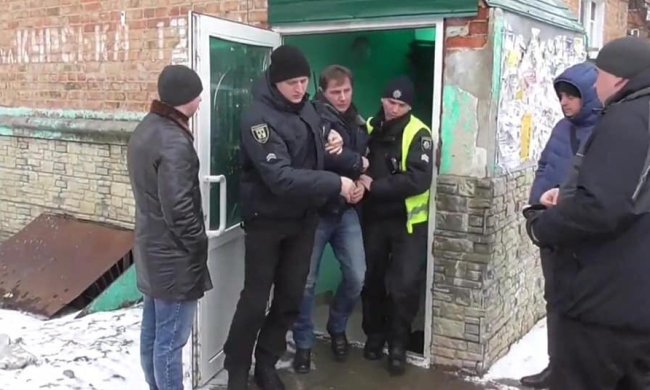 Червакова: Полицейским, которые безосновательно схватили двух граждан за «подкуп избирателей», объявлены подозрения