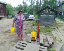 Кличко "висмокче" воду із кранів киян: кому доведеться бiгати з тазиками