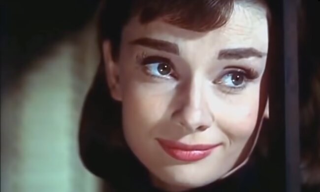 Одри Хепберн, скриншот из видео