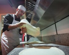 Популярная пиццерия наградила украинцев инфекцией