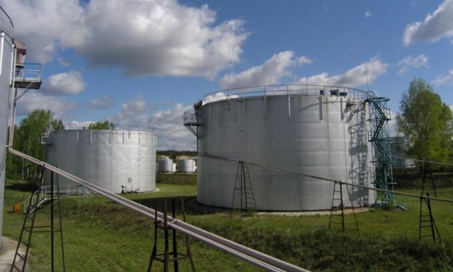 Після пожежі у Василькові перевіряють нафтосховища Львівщини