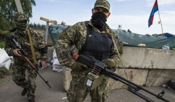 Окупанти стягнули озброєння до Маріуполя 