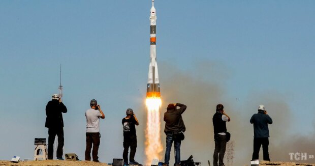 Космический провал: России очередной раз не удалось "покорить" космос