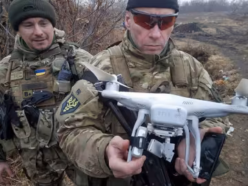 В Киеве бойцов обучают управлять дронами