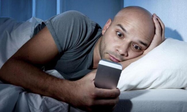 Власники iPhone завили: що робить з гаджетами нове оновлення iOS