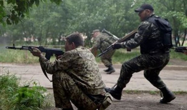 Озброєні бойовики «ДНР» викрали жінку у селі під Маріуполем 