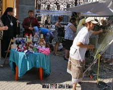 Київські волонтери провели благодійну акцію в центрі Мукачева (фото, відео)