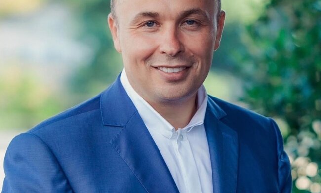 Роман Греба