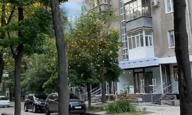 Обірвалися дроти в Харкові, скріншот: YouTube