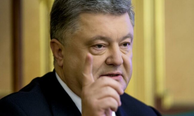 Порошенко похвалився досягненнями децентралізації