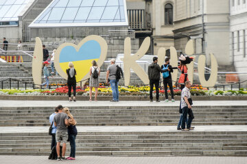 Купити квартиру у Києві: українцям озвучили ціни, - краще присядьте