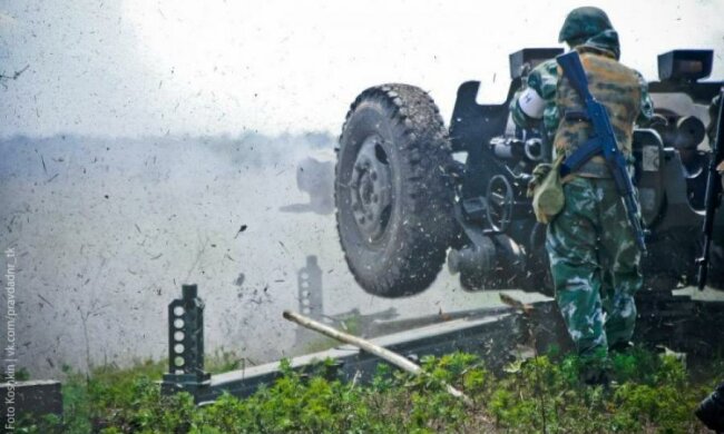 Бойовики атакували улюблену ціль танками і артилерією