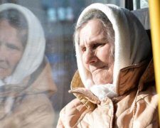 Краще сядьте: чинуші вирішили перерахувати пенсії українців