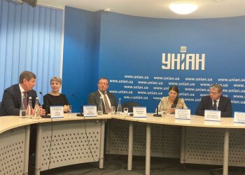у прес-центрі “Уніан” відбулось обговорення ролі державних підприємств в економіці України