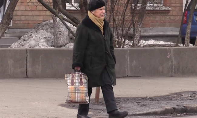 Пенсіонерка. Фото: скрін youtube