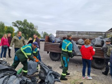 Специалисты Госэкоинспекции отметили Всемирный день уборки