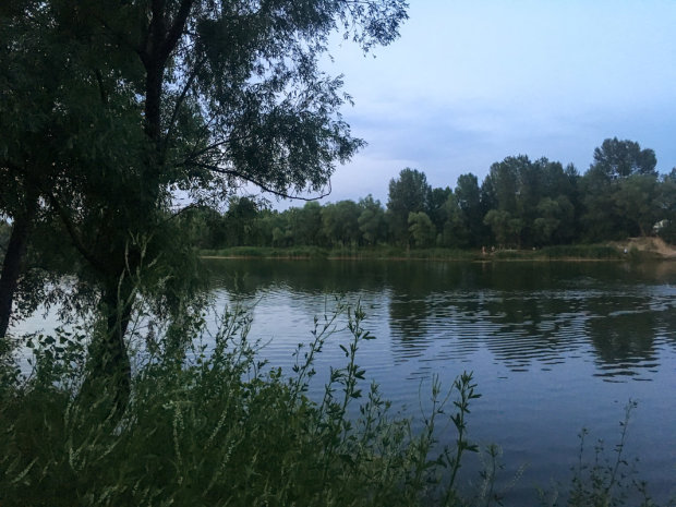 В Киеве из озера выловили тело мужчины: отпраздновал день рождение в последний раз