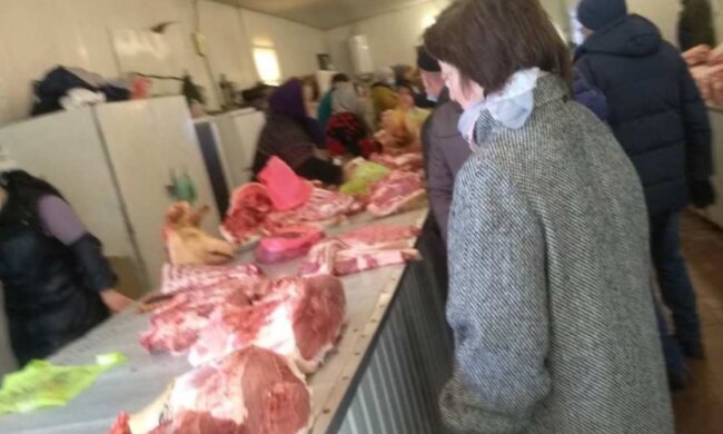 Мясо на рынке, скриншот: YouTube