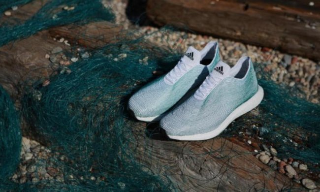 Adidas виготовив кросівки з океанського сміття