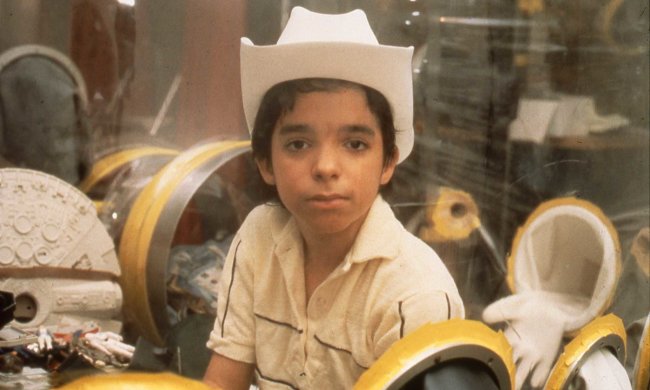 "Він так і не доторкнувся до світу": хлопчик прожив 12 років, не виходячи зі скляного боксу, будь-який дотик міг його вбити