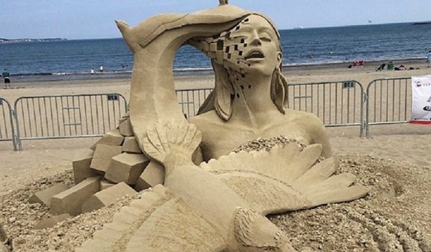 Искусство из песка: удивительные скульптуры на берегу моря (фото)
