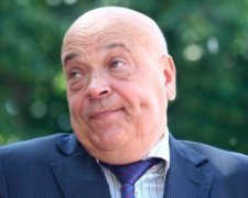 Москаль заставил чиновников подметать Ужгород
