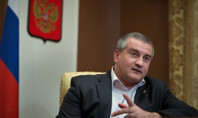 От дураков никто не застрахован: Аксенов про уволенного "министра"
