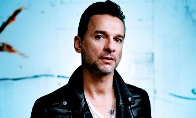 Врачи прокомментировали состояние здоровья солиста Depeche Mode