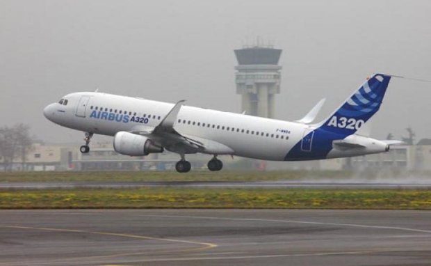 Самолет с президентом Эстонии на борту совершил аварийную посадку в Берлине