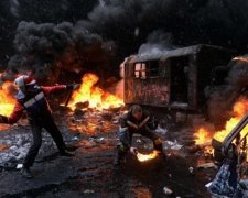 Політики дискредитують успіхи Майдану й АТО