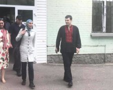 Раненого Осмаева выписали из больницы: фото