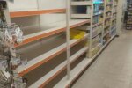 Пустые полки в супермаркете Сильпо после российской атаки