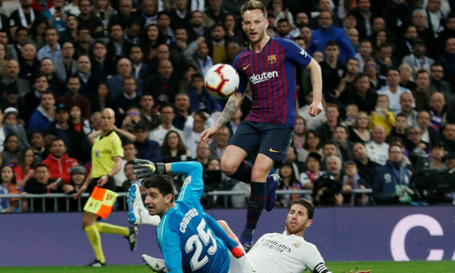 Барселона знову перемогла Реал у Мадриді: відео