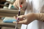 Патрульний здав кров за терміновим викликом породіллі в Одесі