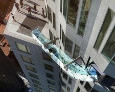 У Лос-Анджелесі відкрили моторошний атракціон на висоті 300 метрів