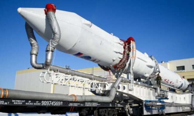российский военный спутник "Космос-2555", фото: росЗМІ