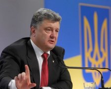 Порошенко запретил свободу слова в интернете