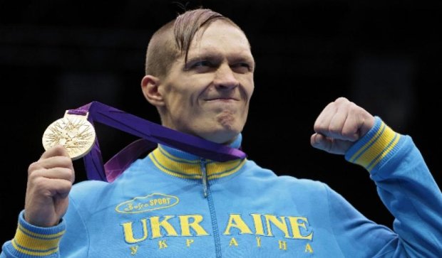 Украинский боксер Александр Усик стал первым в рейтинге WBO