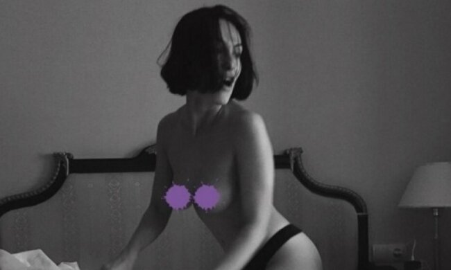 Nikita показала, як приручити кішку (фото)