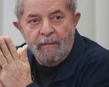 Экс-президента Бразилии задержали по подозрению в коррупции