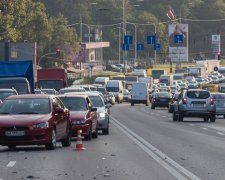 Новые правила позволят отбирать права у водителей: проезд на красный, система баллов и пересдача